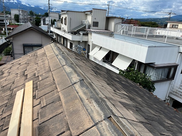 甲府市　棟板金撤去